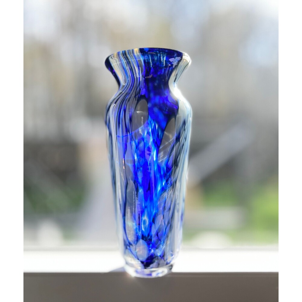 Monte Dunlavy signed blue and white swirl, blown glass vase | Made in the USA - Picture 5 of 6